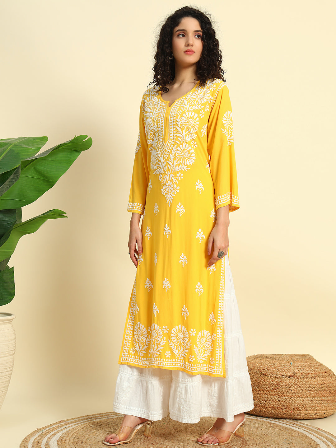 ChikanKari Kurti
