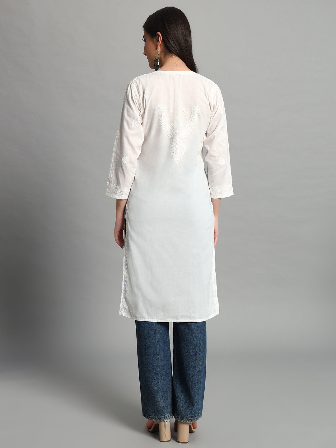 ChikanKari Kurti