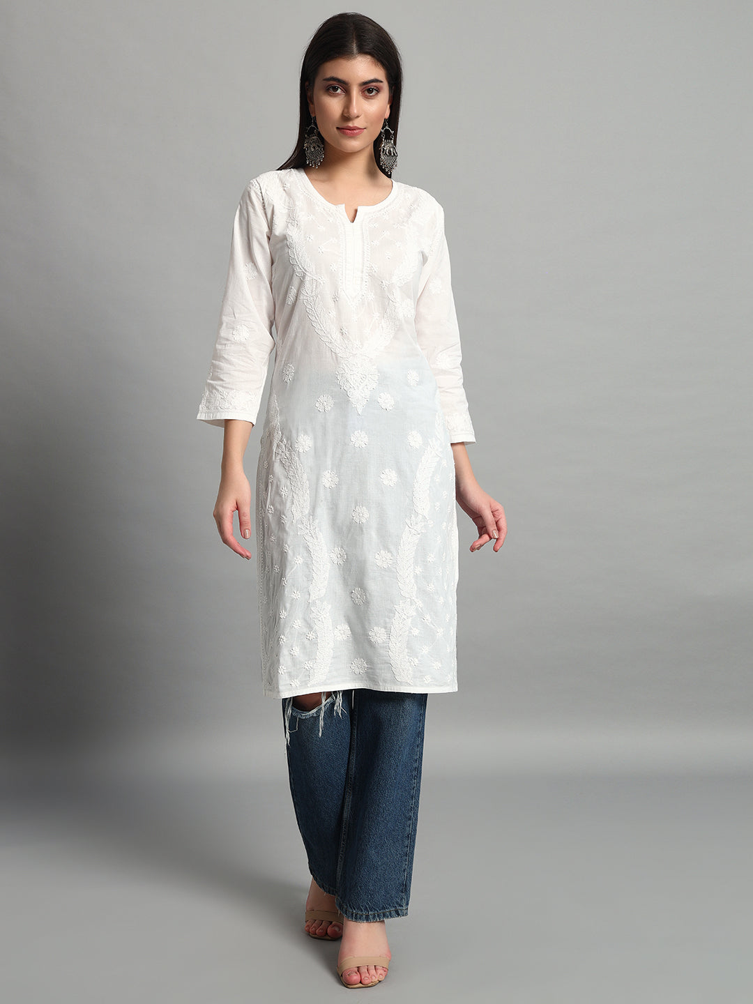 ChikanKari Kurti