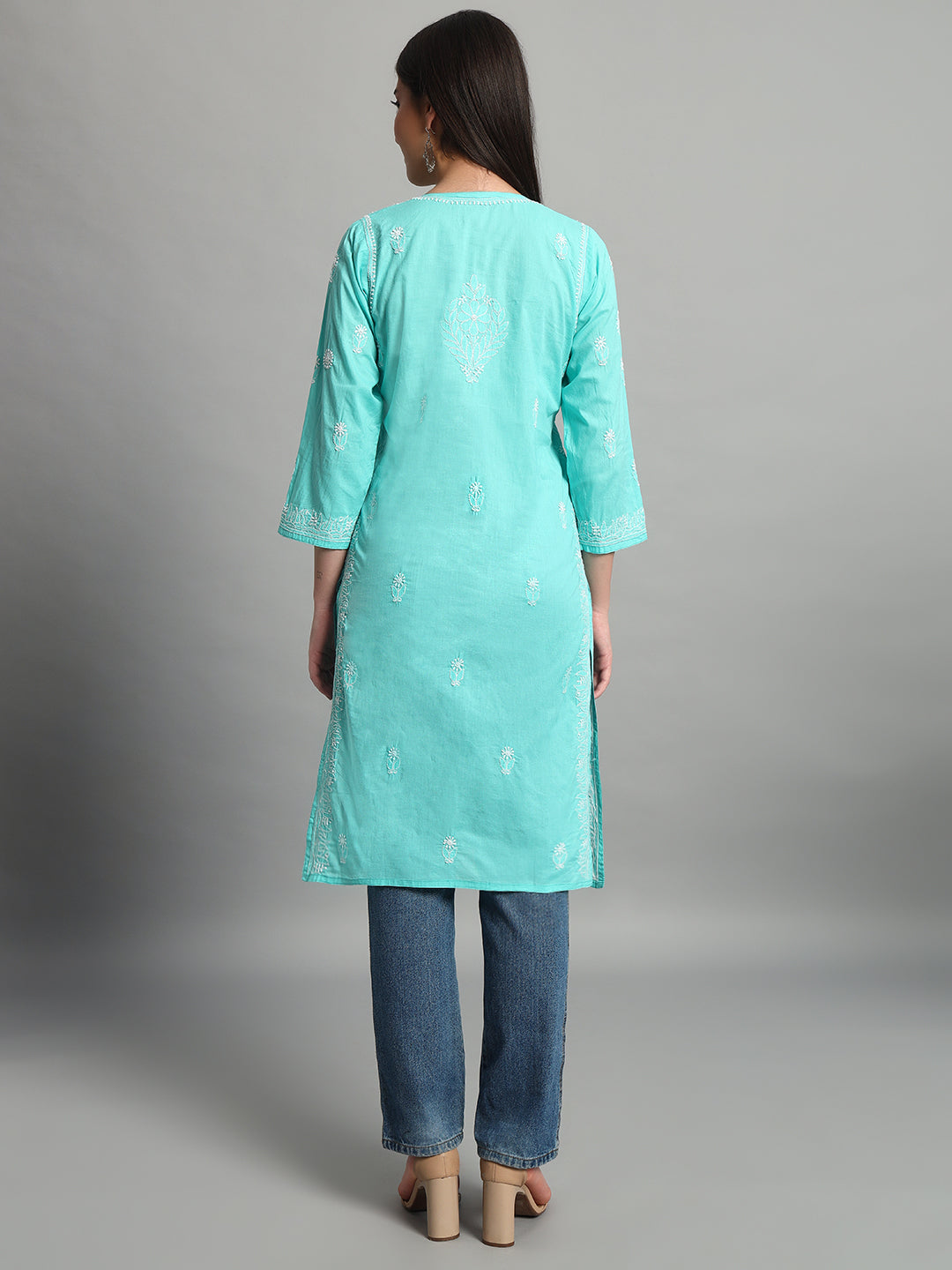 ChikanKari Kurti