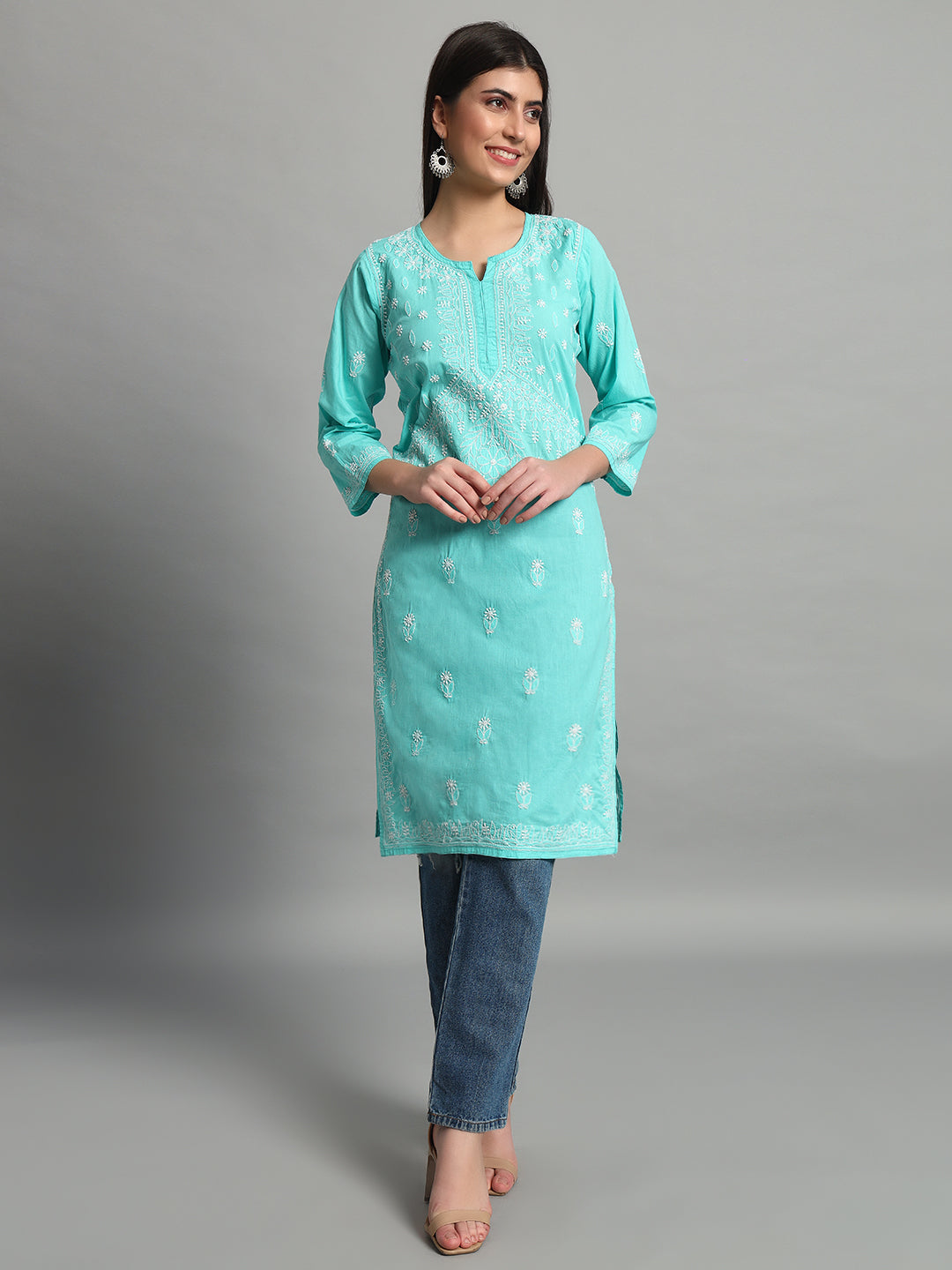 ChikanKari Kurti