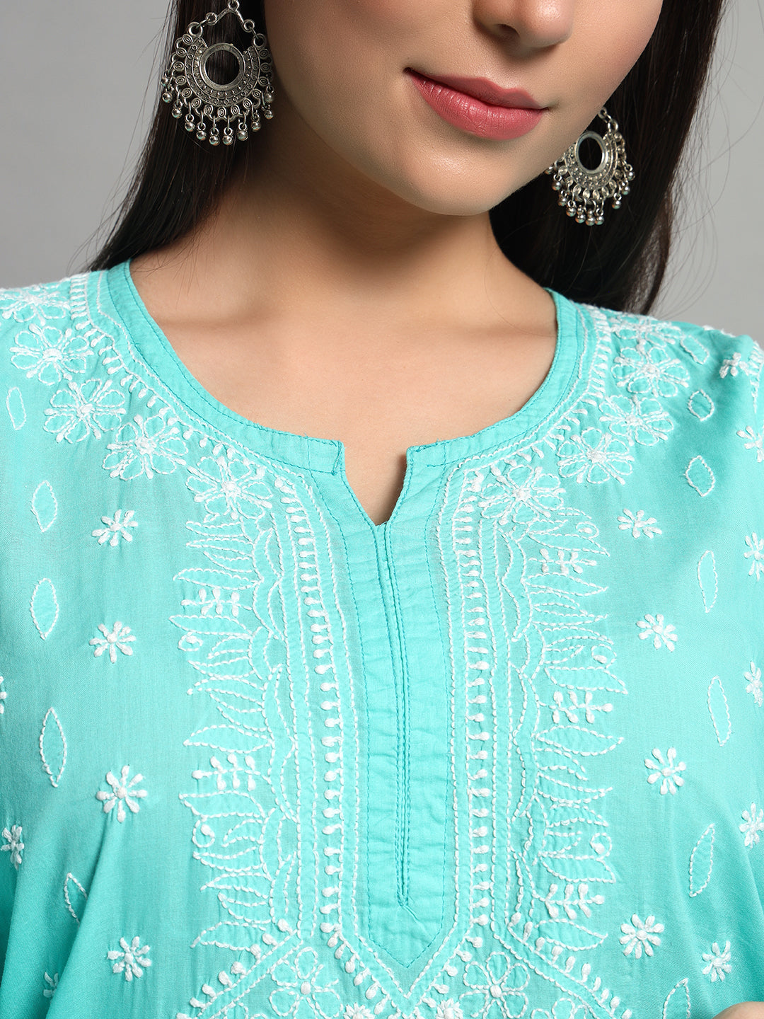 ChikanKari Kurti