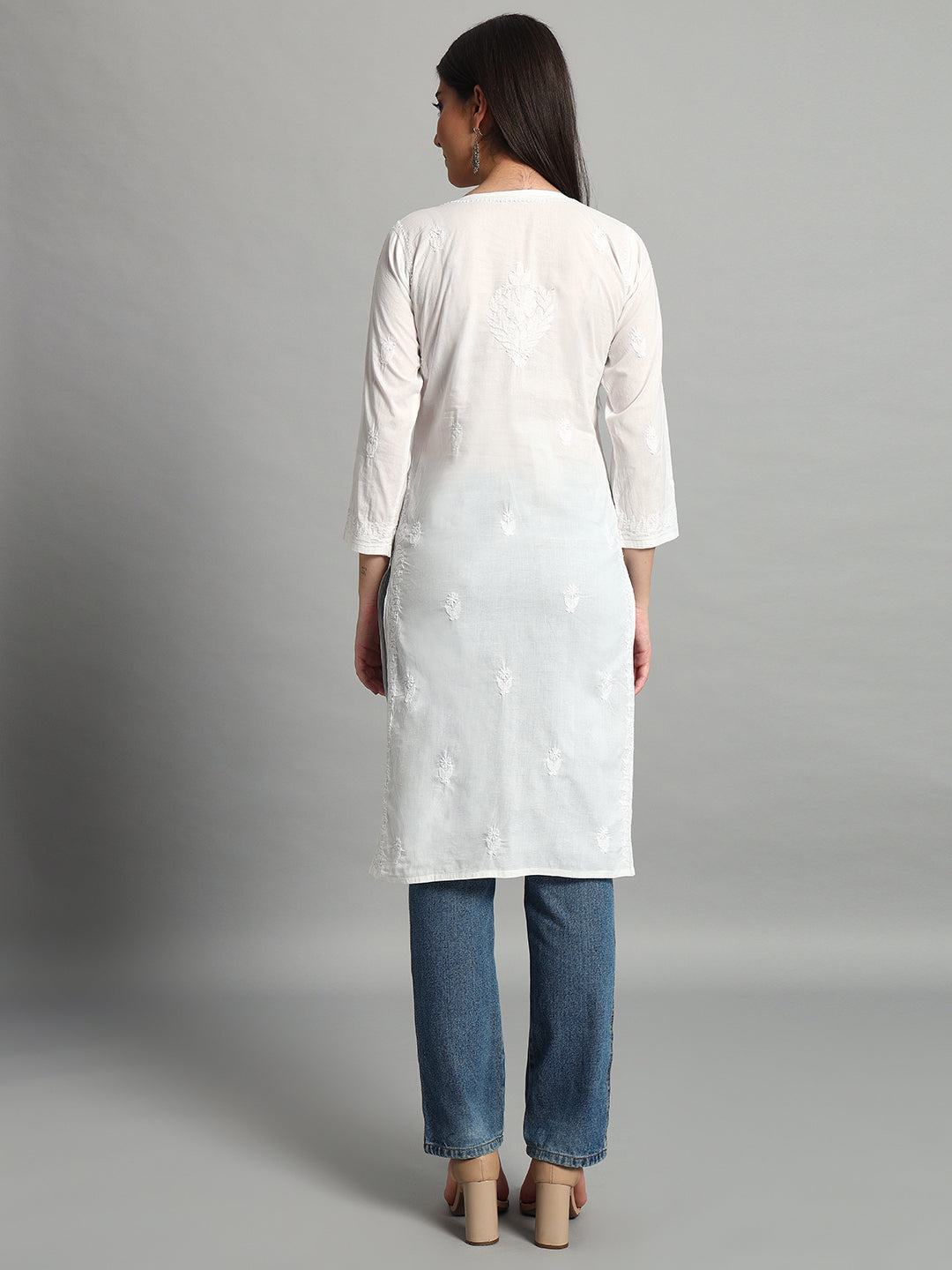 ChikanKari Kurti