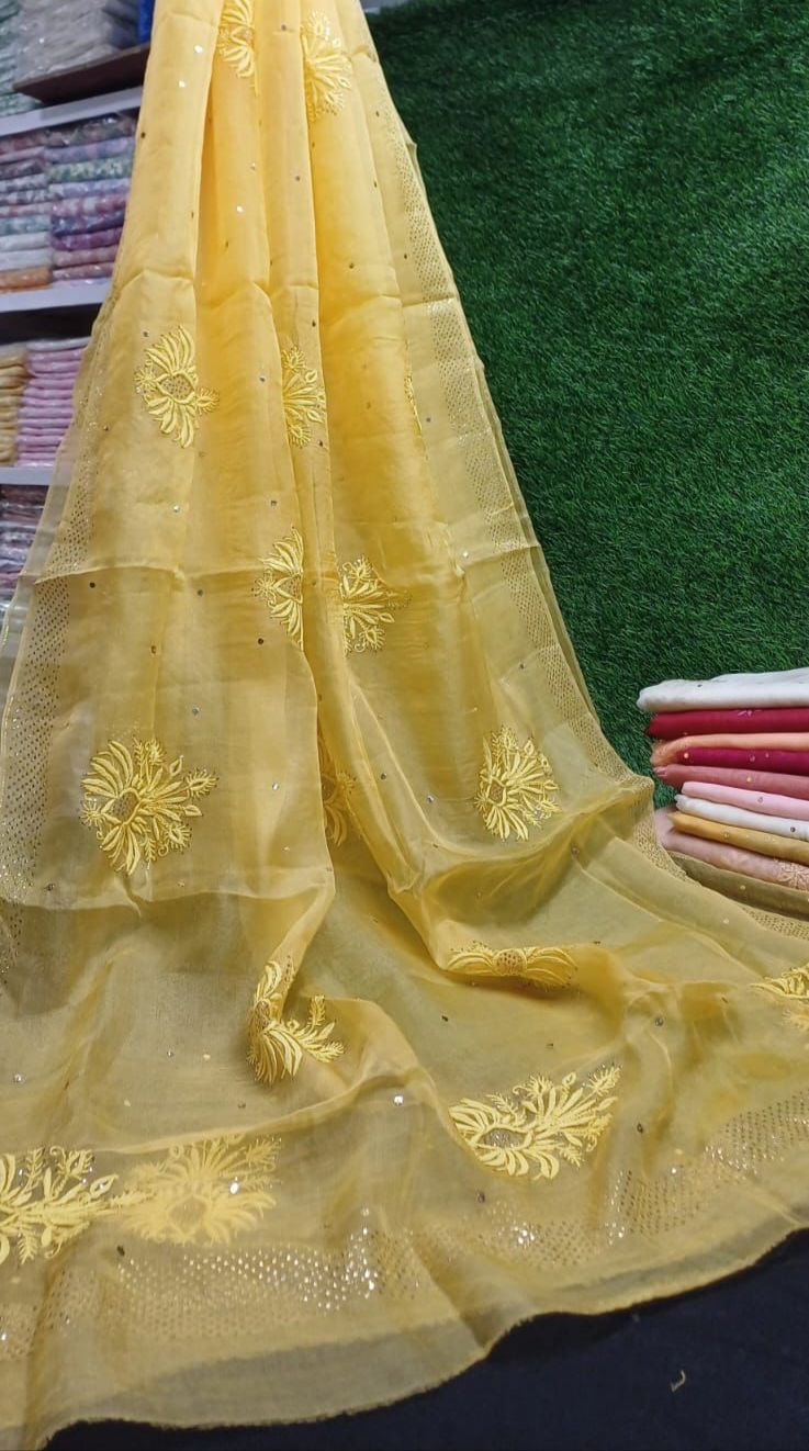SAREE