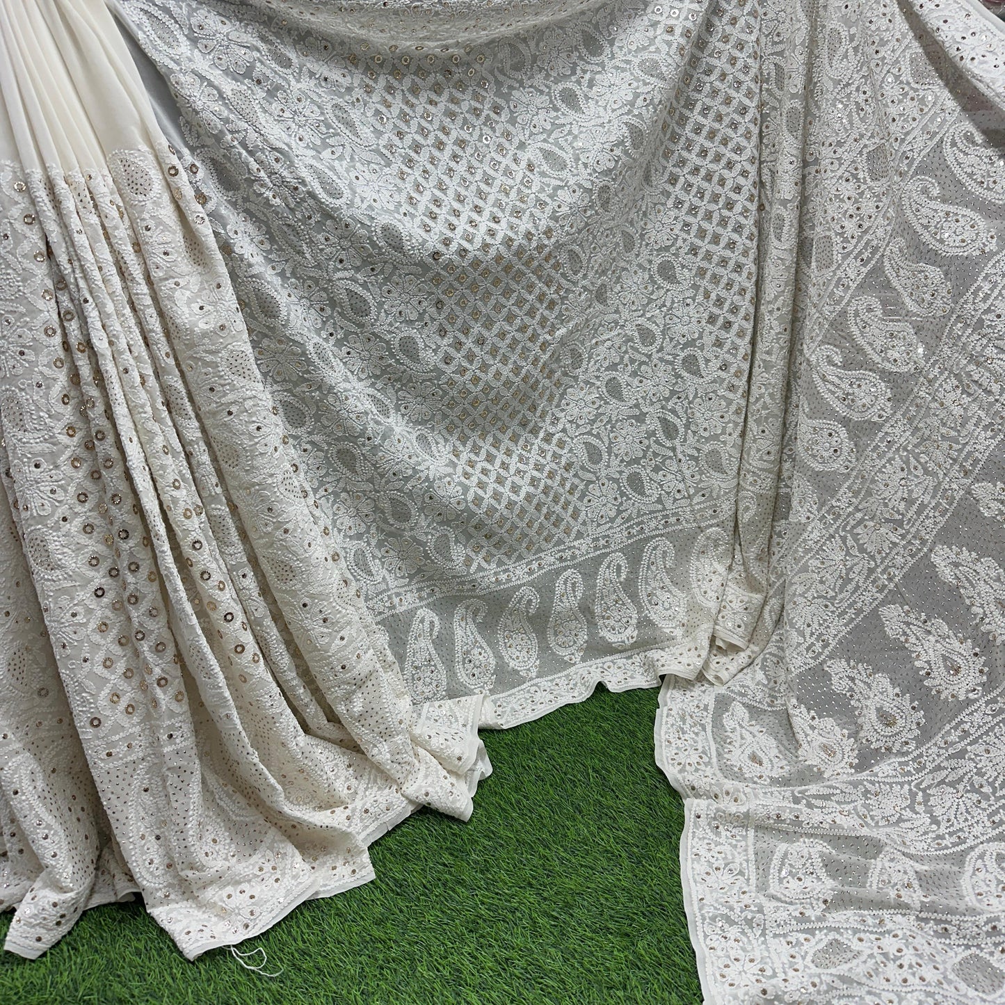 Heavy ChikanKari Saree