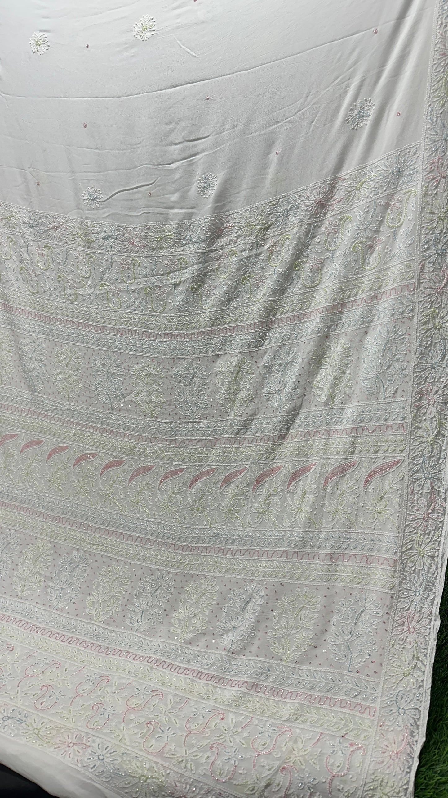 ChikanKari Saree
