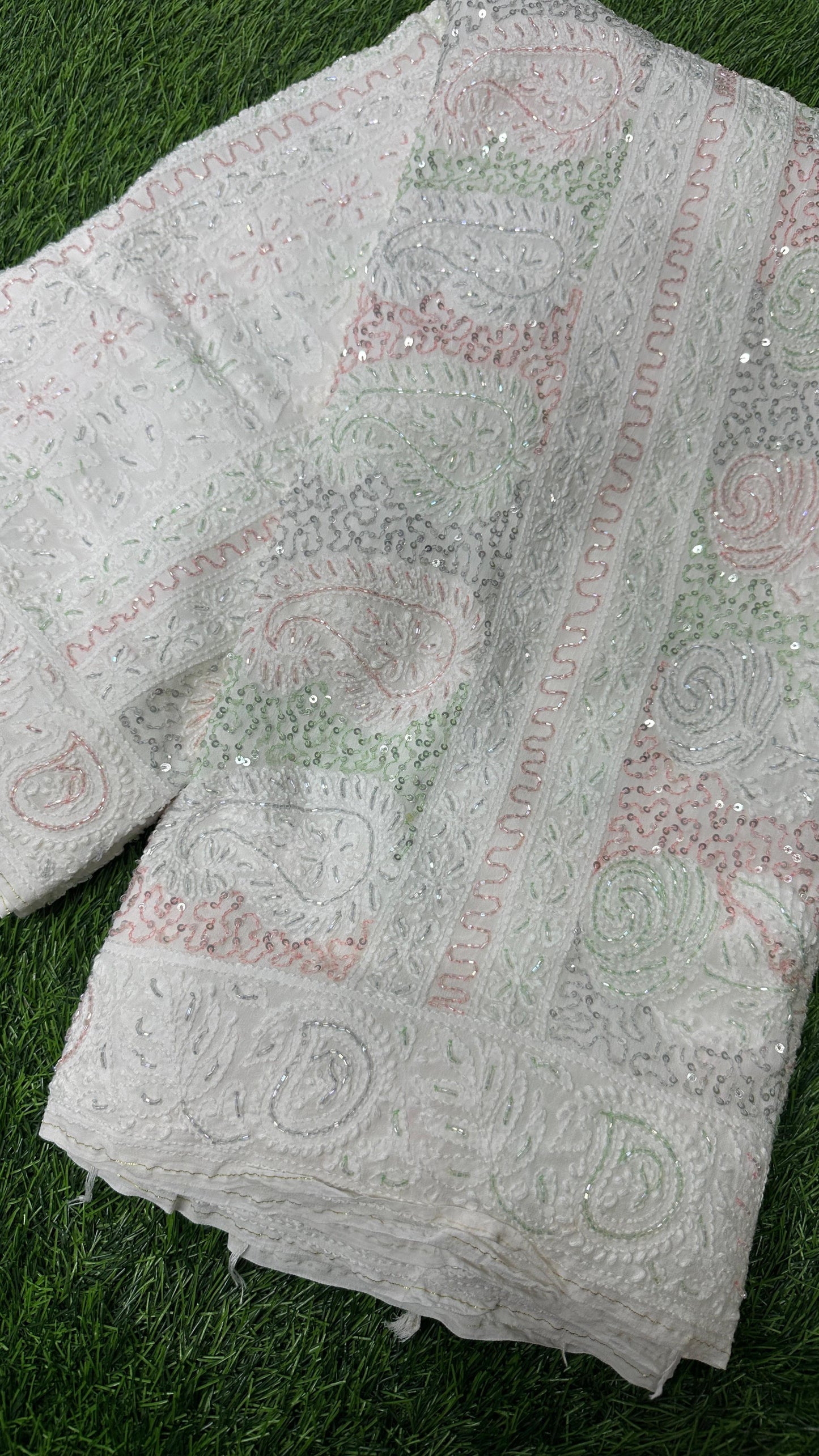ChikanKari Saree