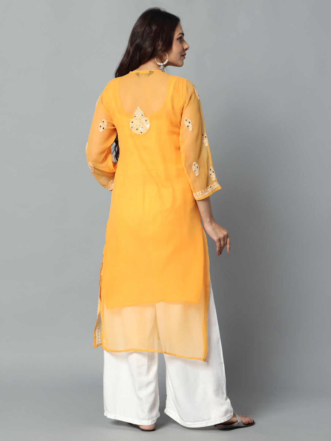 Chikankari kurti