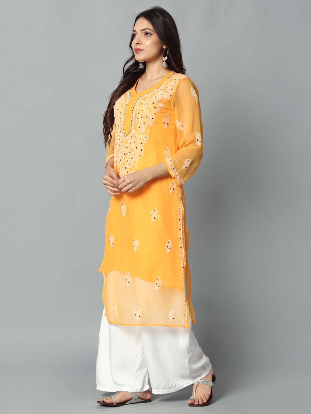 Chikankari kurti