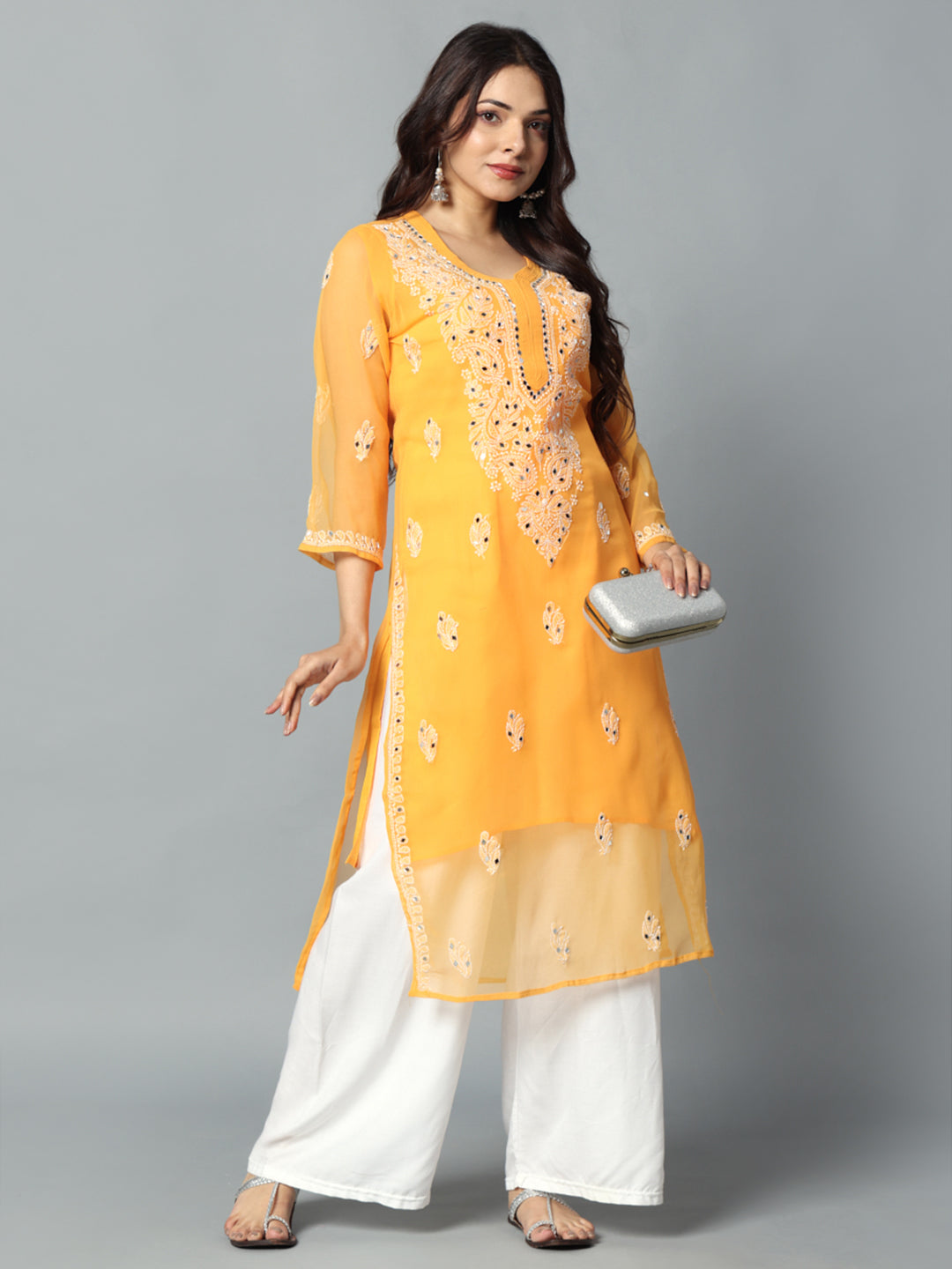 Chikankari kurti