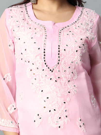 Chikankari kurti