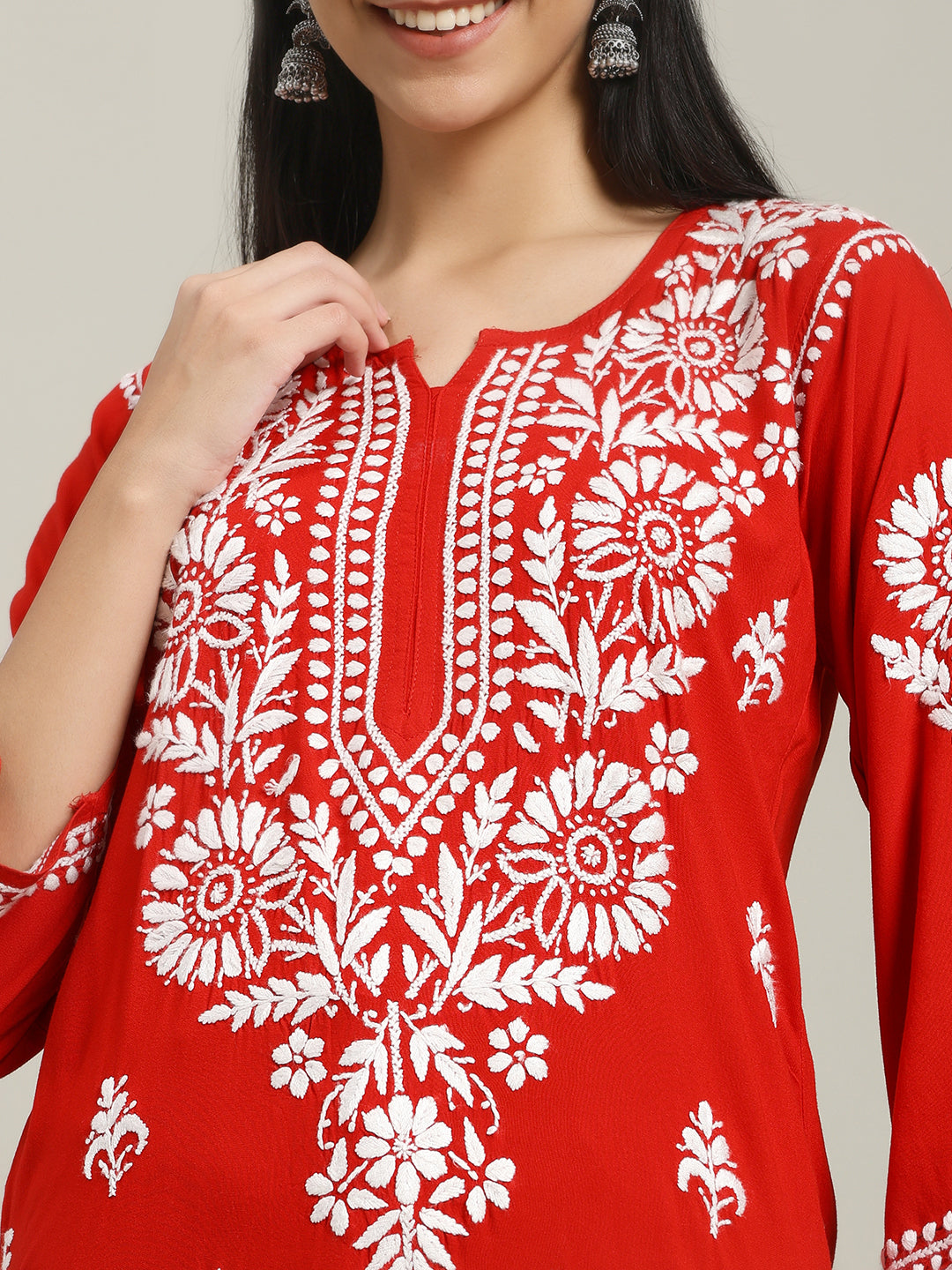 ChikanKari Kurti