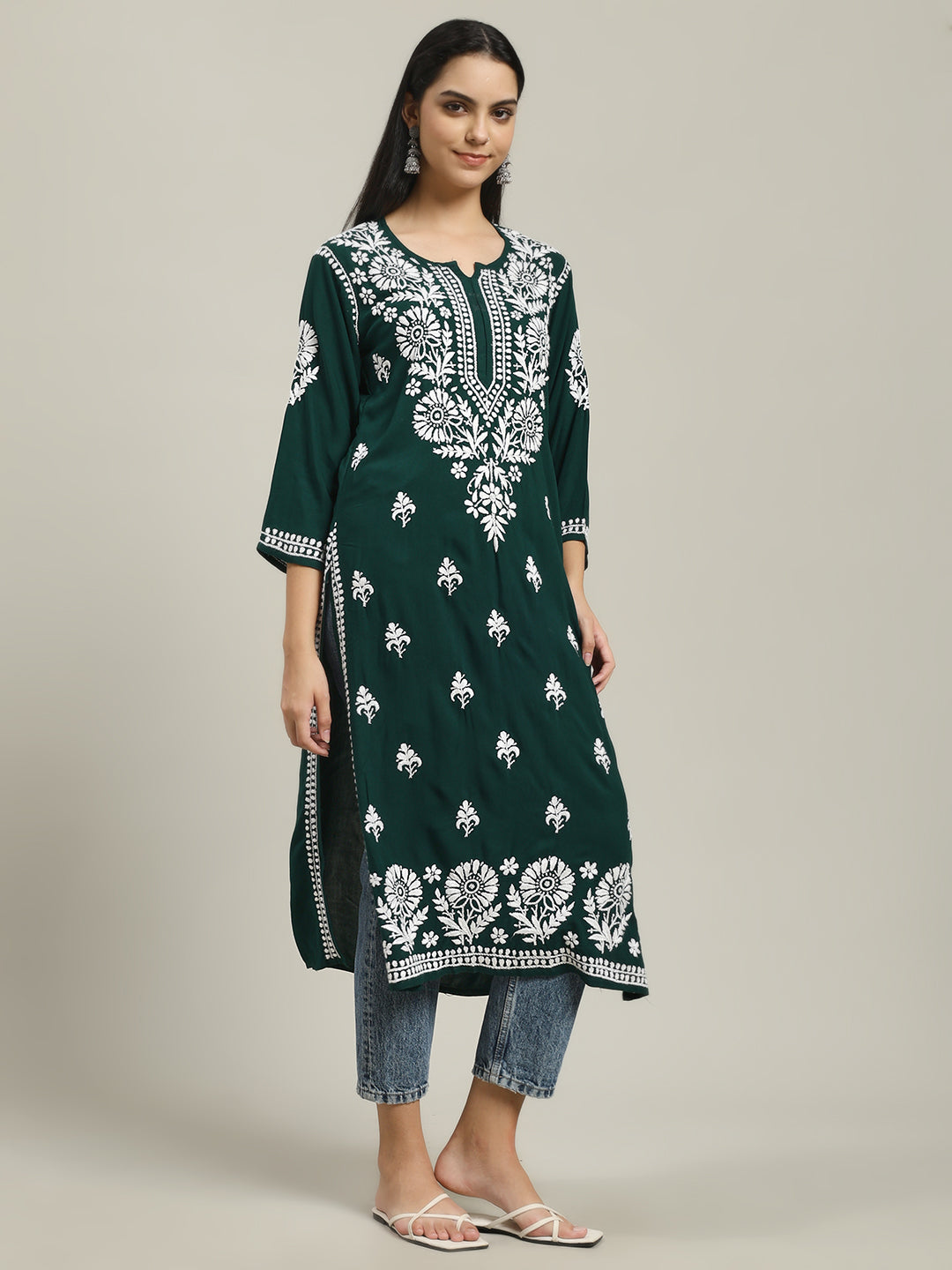 ChikanKari Kurti