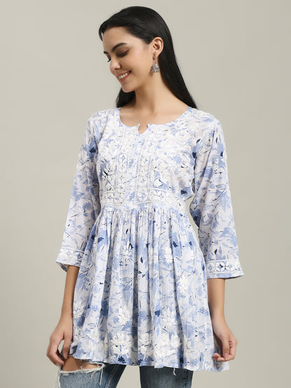 ChikanKari Short Gown