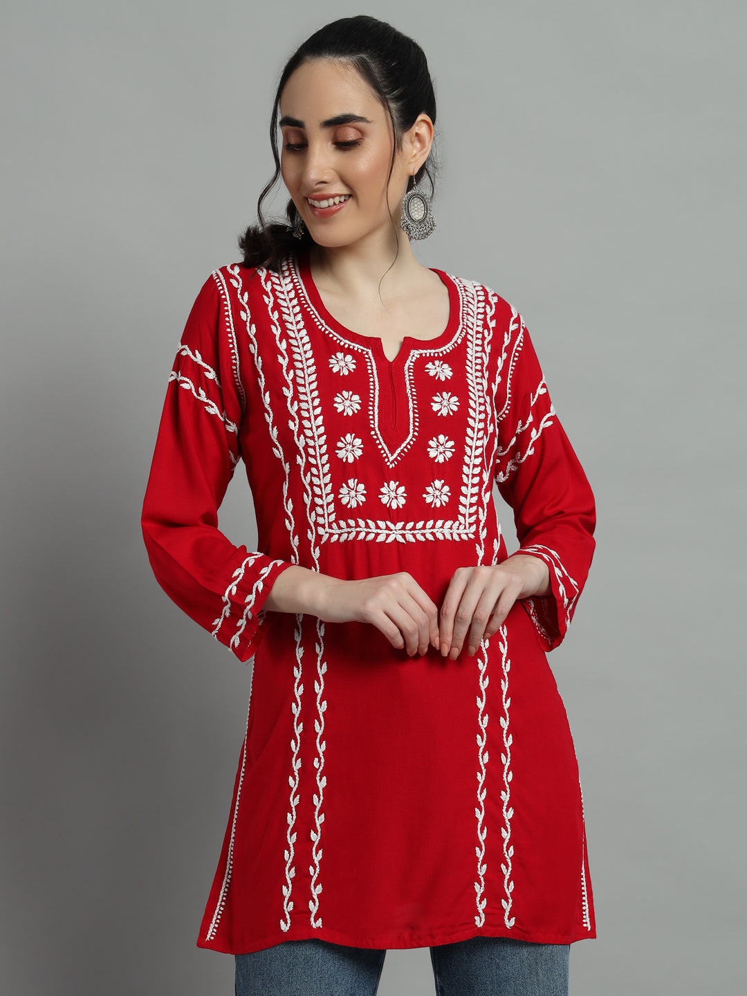 chikan kurti