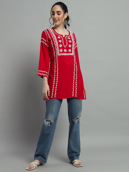 chikan kurti