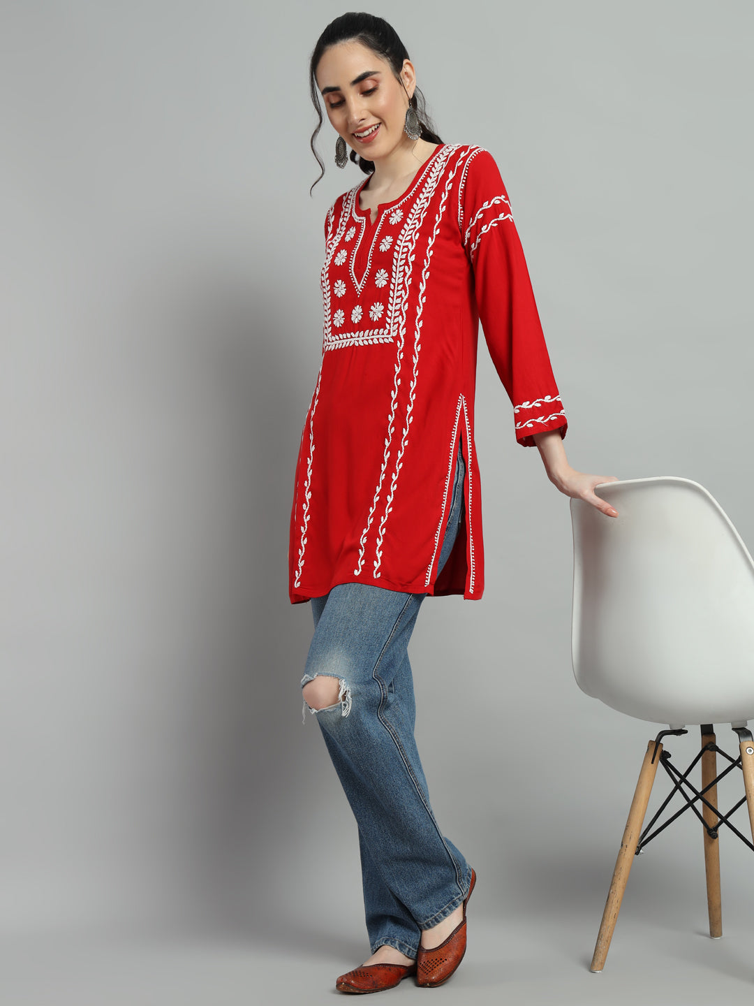 chikan kurti