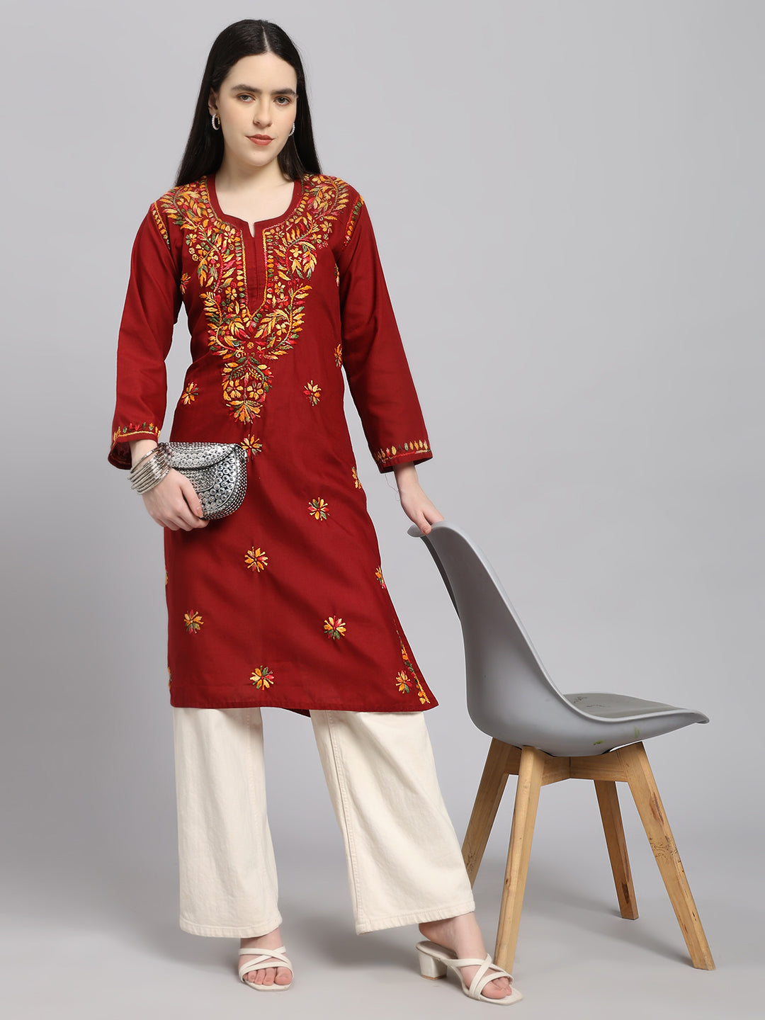 ChikanKari Kurti