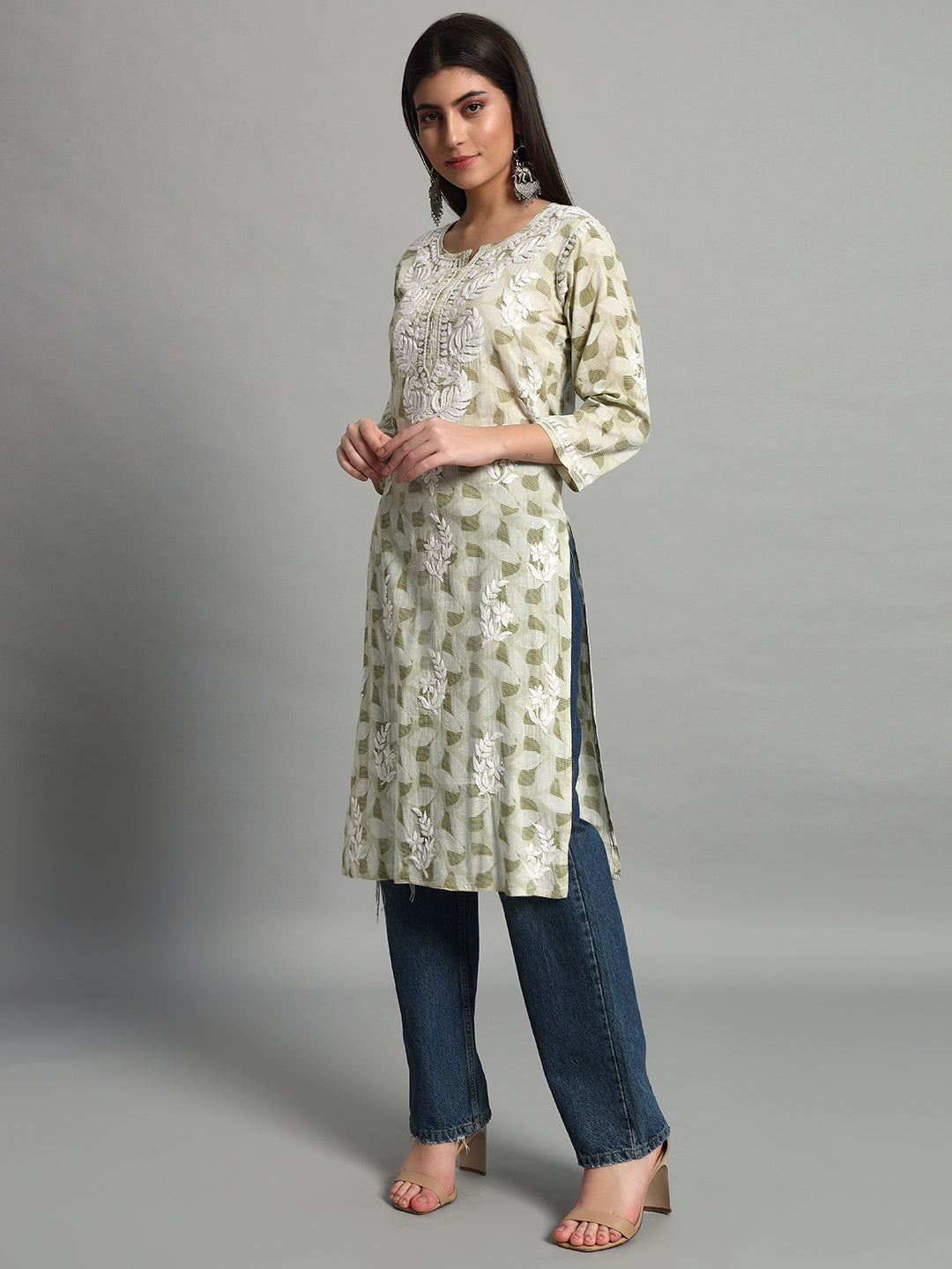 Fashionable Chikan Handikraft Chikankari Kurta for Women Cotton Printed & Embroidered Straight Kurti