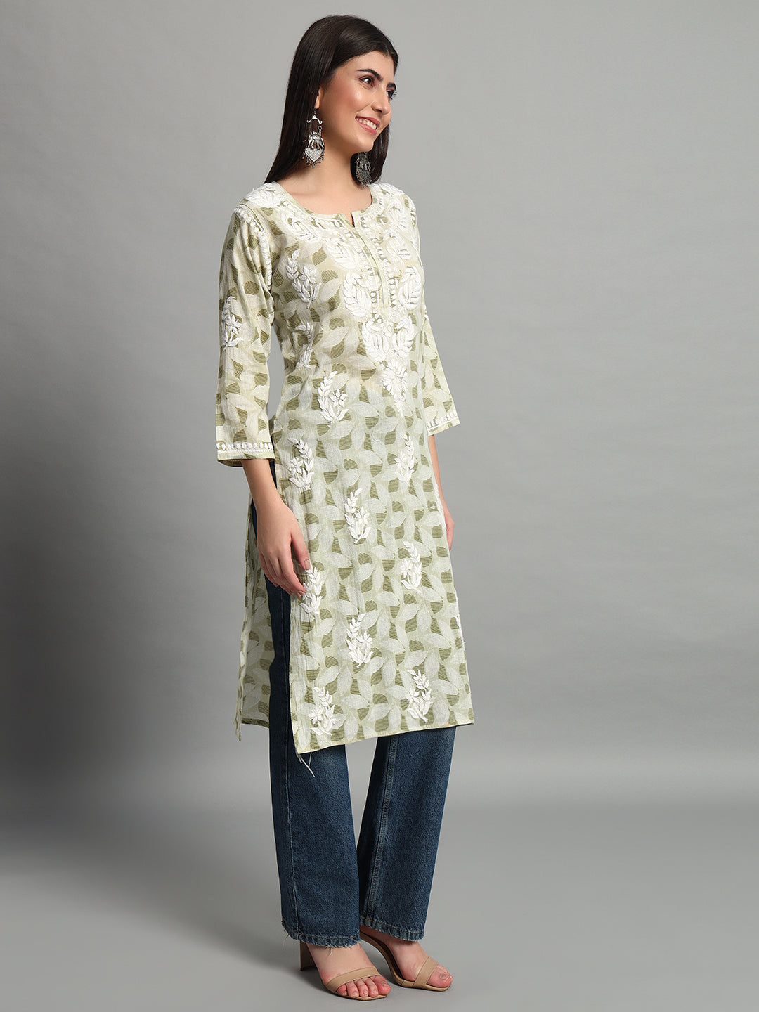 Fashionable Chikan Handikraft Chikankari Kurta for Women Cotton Printed & Embroidered Straight Kurti