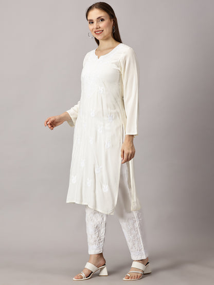 chikan kurti