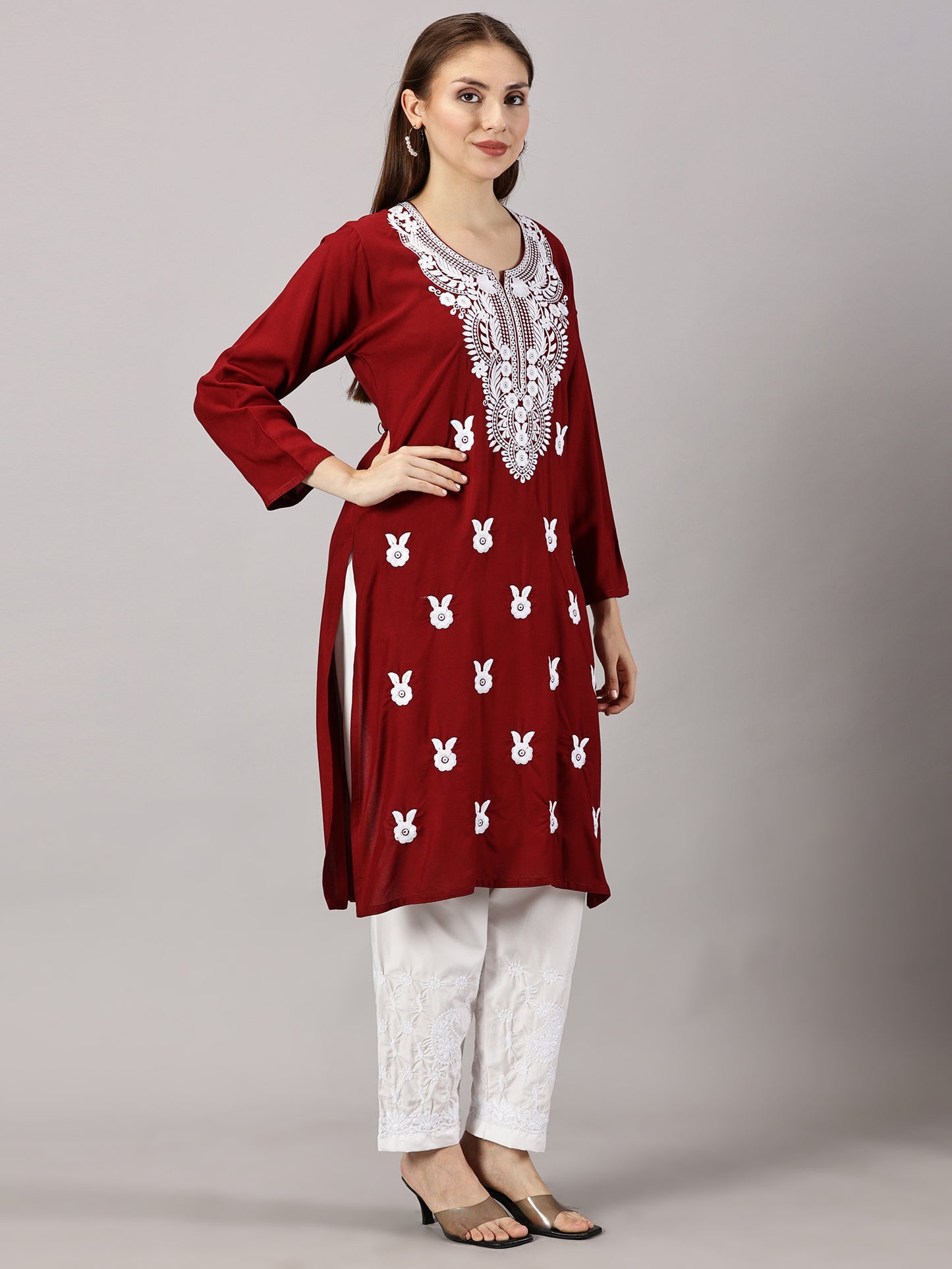 chikan kurti