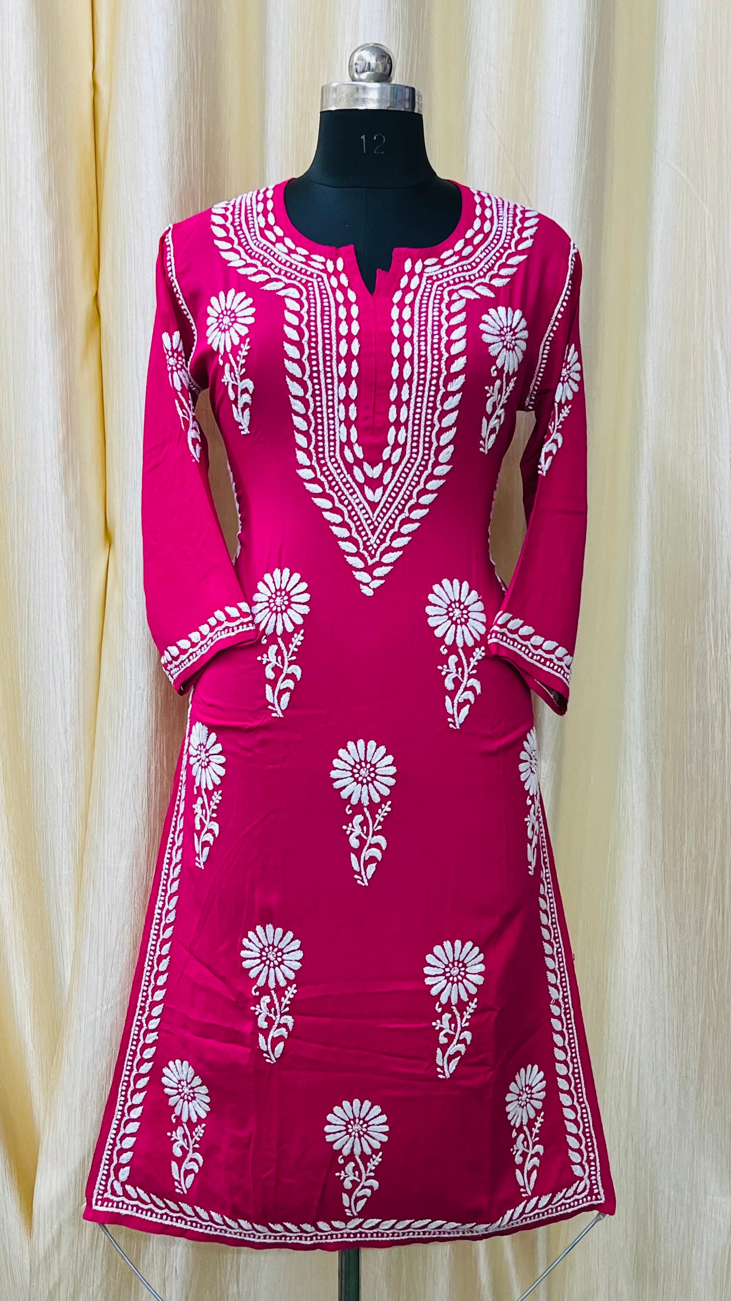 Chikan kurti