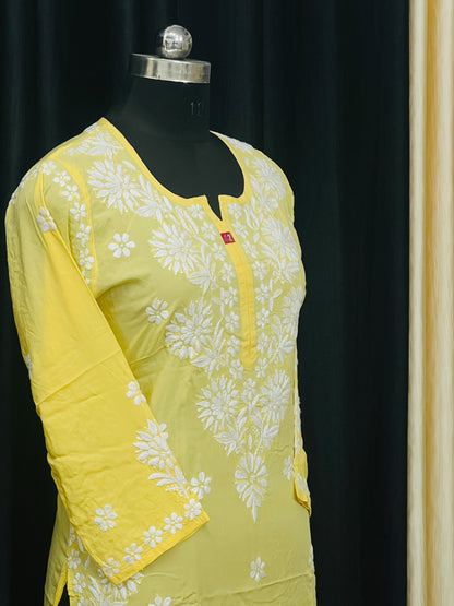 lucknowi Chikan Kurti