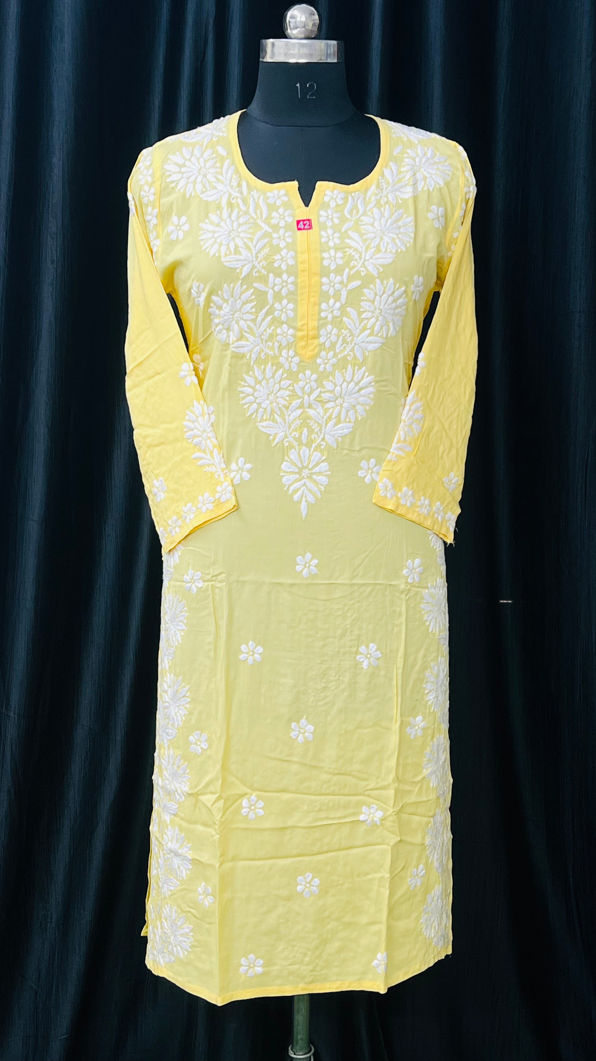 lucknowi Chikan Kurti