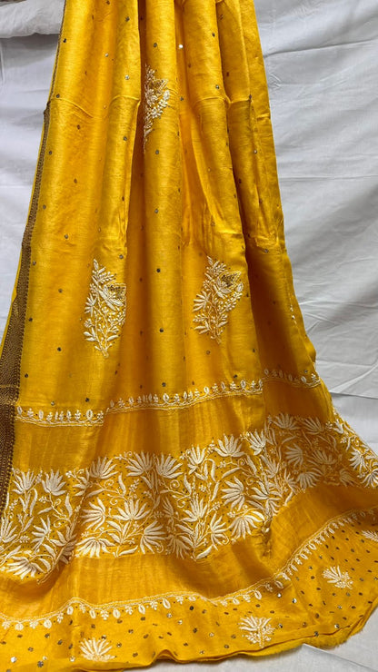 LUCKNOWI CHIKAN SAREE