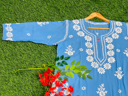 Modal Lucknowi Chikan Kurti