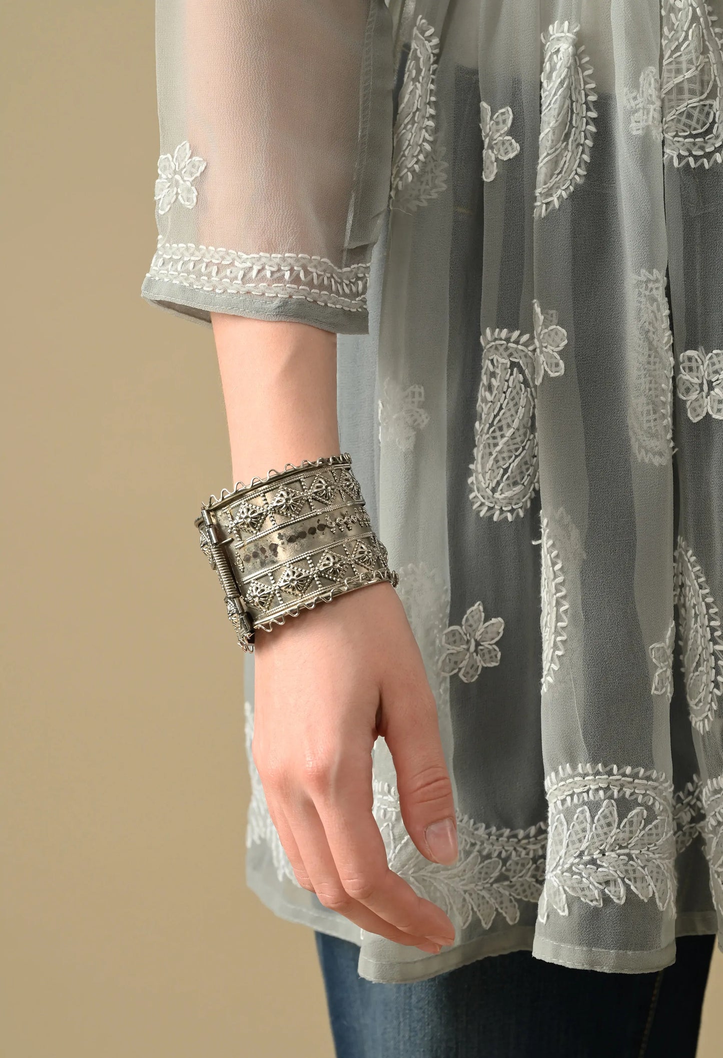 SOFT GEAORGETTE CHIKAN HANDWORK SHORT GOWN | GREY