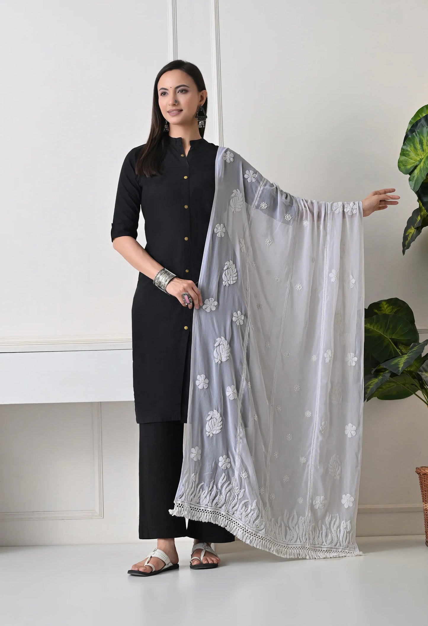 Lucknowi Chikankari Dupatta Front View