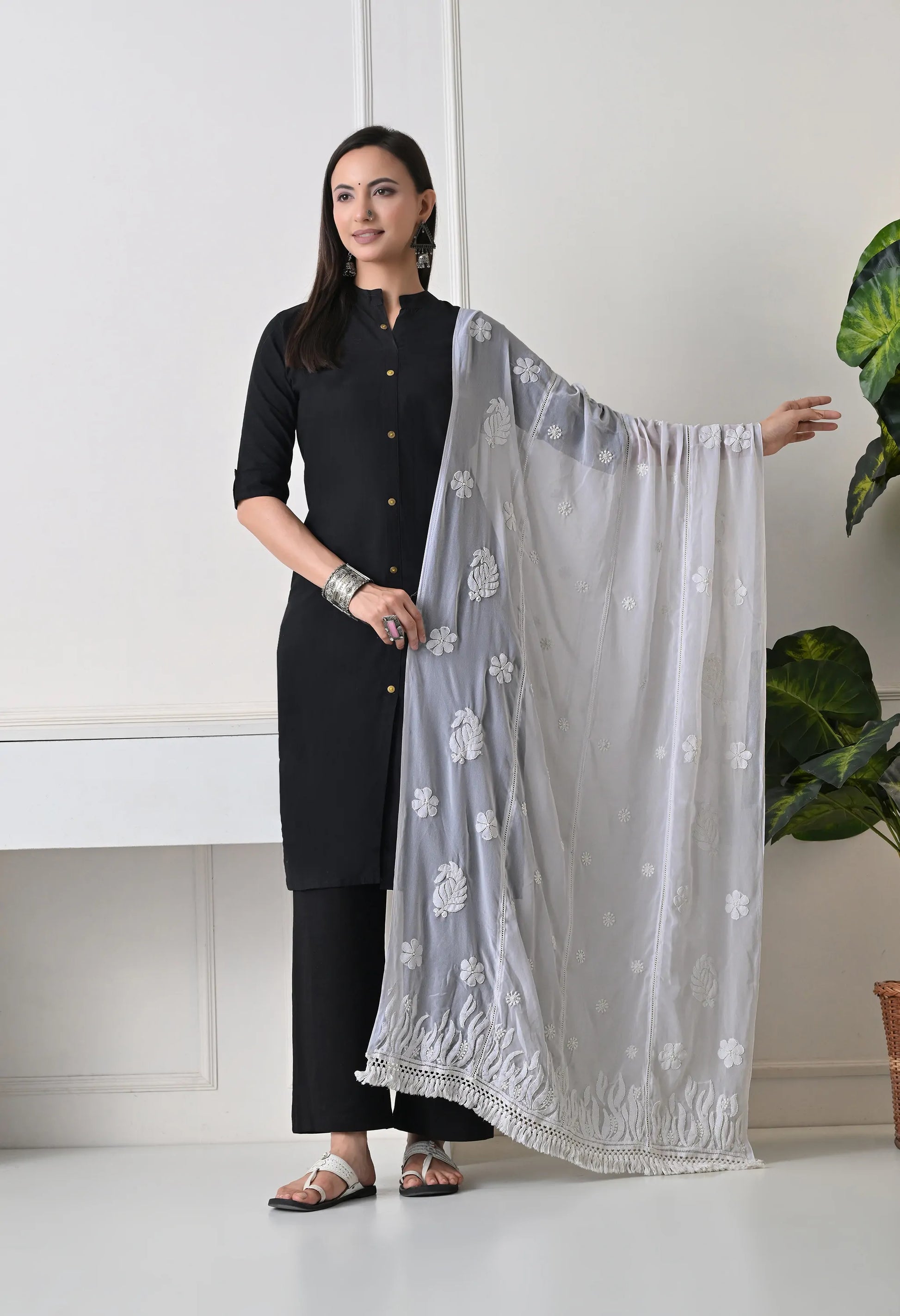 Lucknowi Chikankari Dupatta Front View