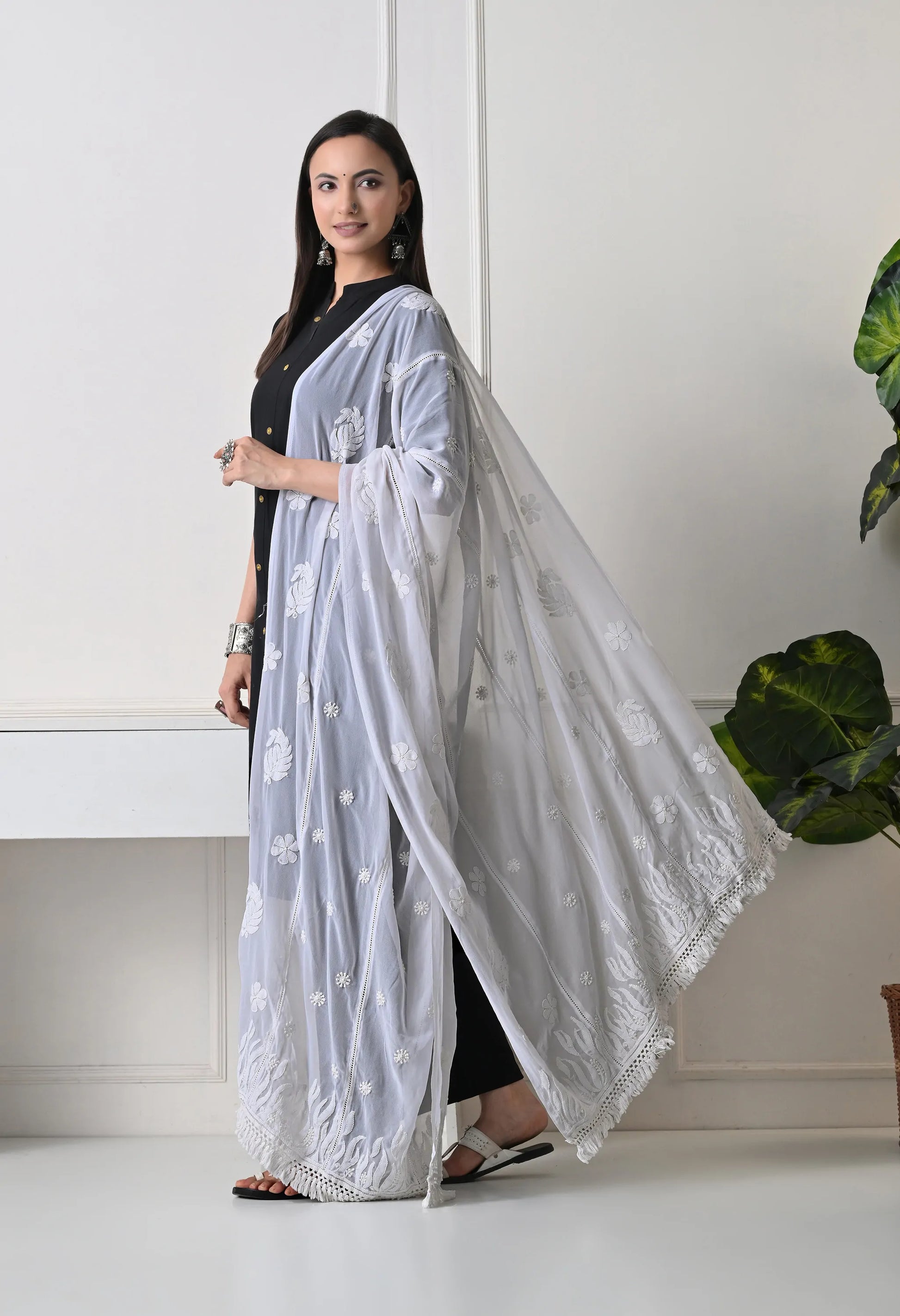 Lucknowi Chikankari Dupatta Left Side View2