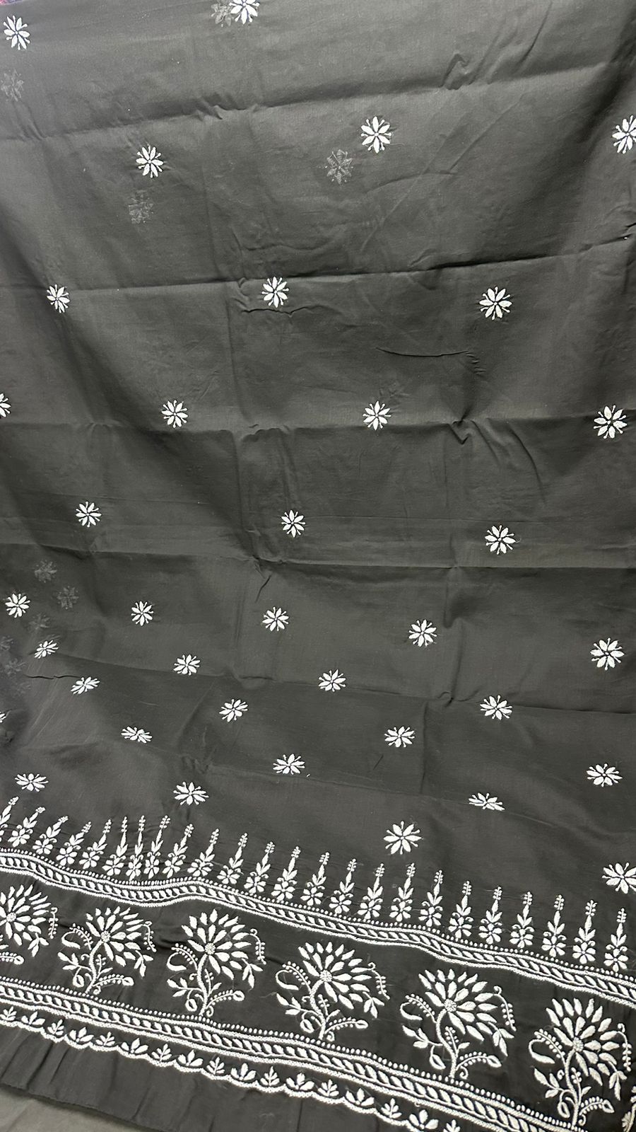 ChikanKari Saree