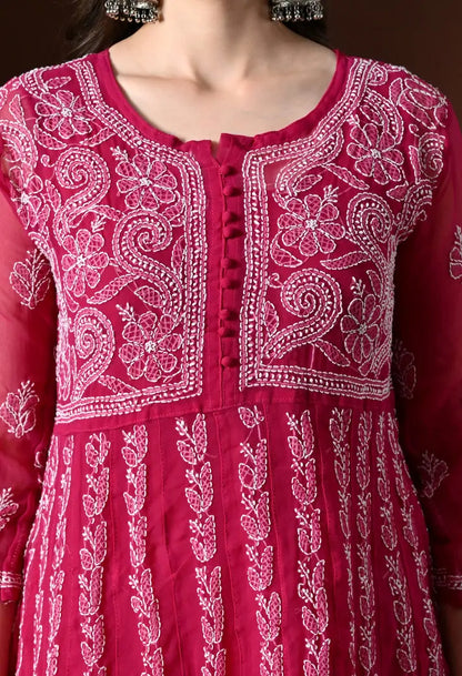 Embroidered neckline detail of women's pink cotton anarkali kurta